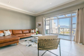 Stunning 2 Bedroom, Big Bay, Bona Views